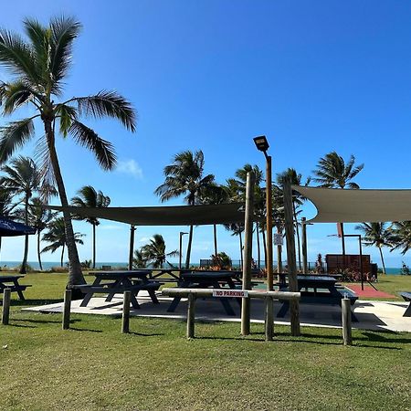 Sarina Beach Motel Grasstree Beach ภายนอก รูปภาพ