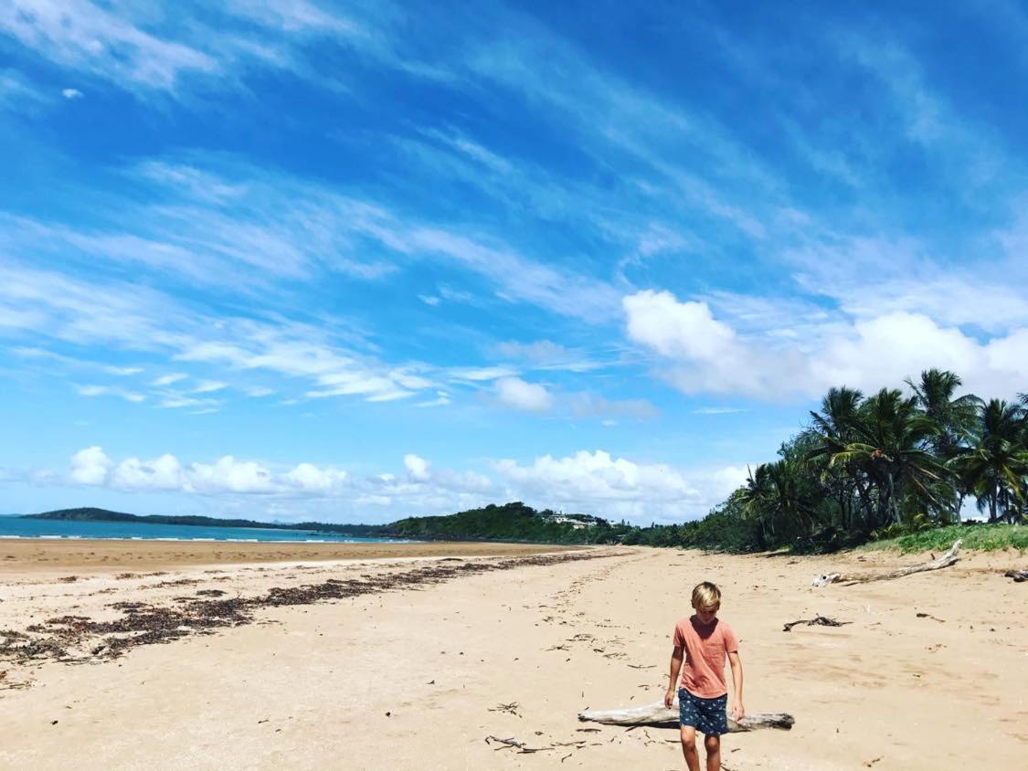 Sarina Beach Motel Grasstree Beach ภายนอก รูปภาพ